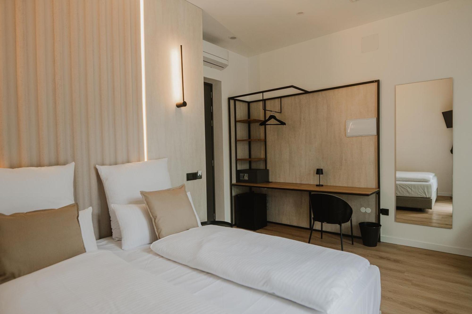 Casa Cuatro Boutique Hotel - Adults Recommended Novo Sancti Petri Extérieur photo